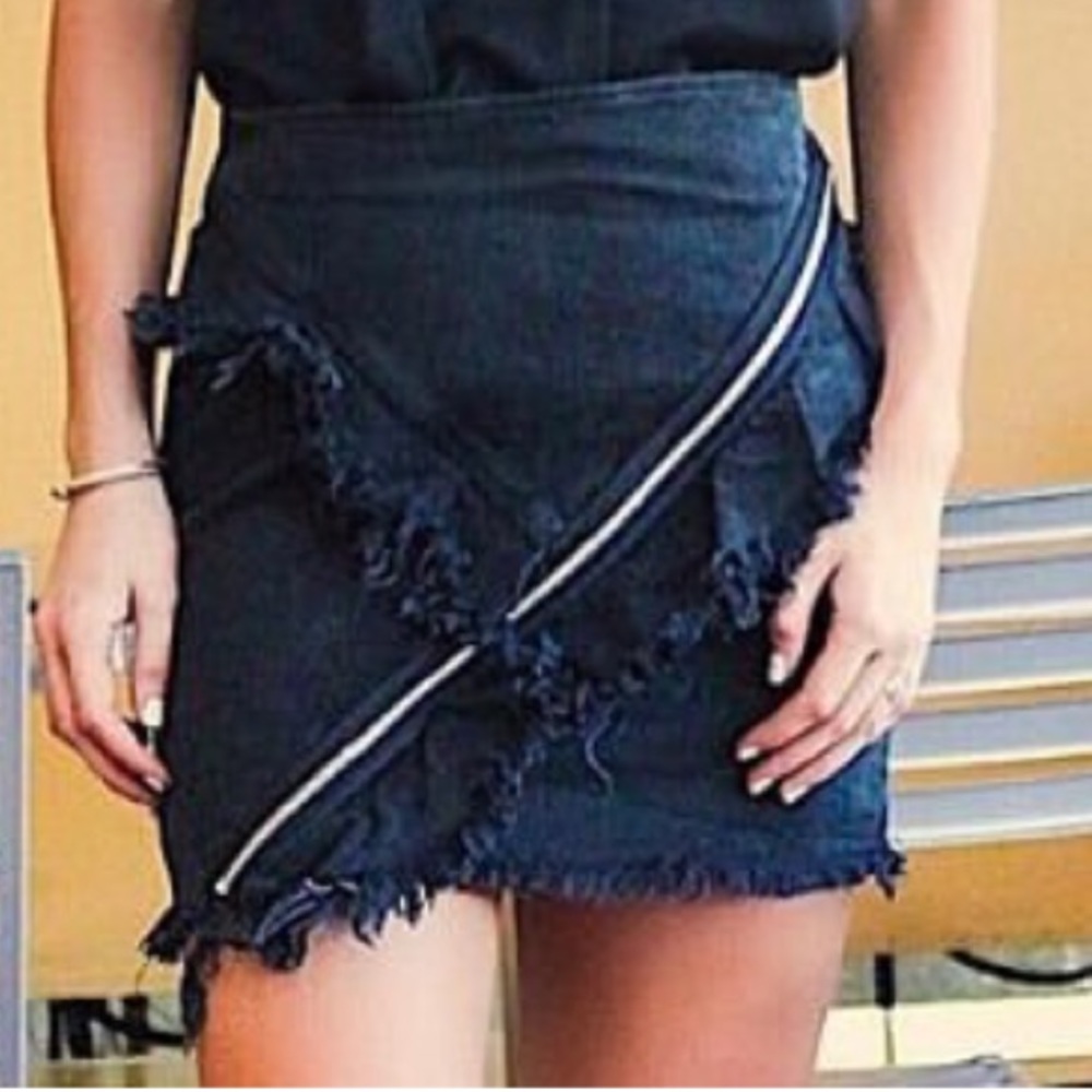 TRENDY DENIM SKIRT